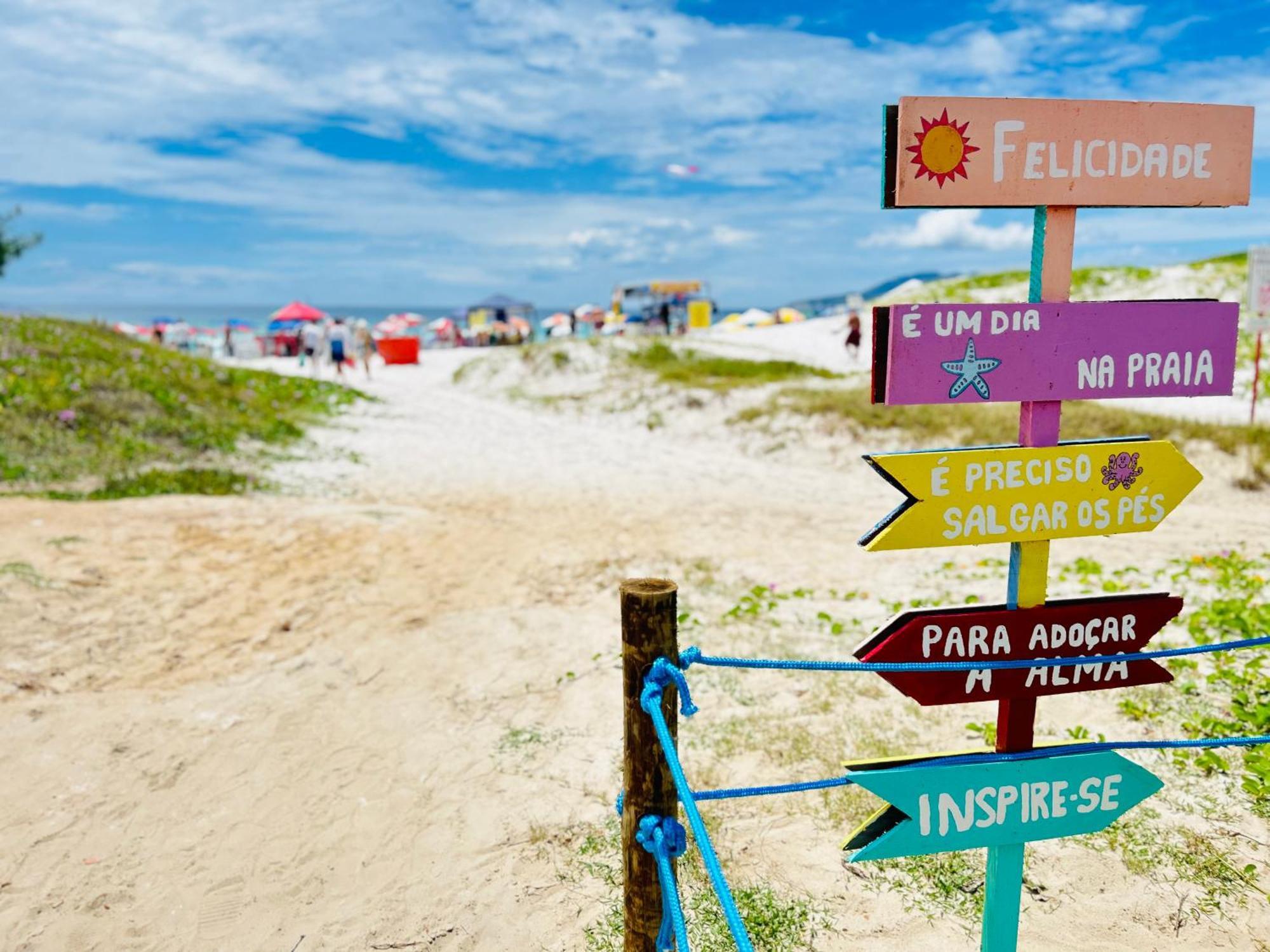 Casa Duplex Praia Das Dunas - Pe Na Areia - Ar Condicionado - Alto Padrao กาโบฟรีโอ ภายนอก รูปภาพ